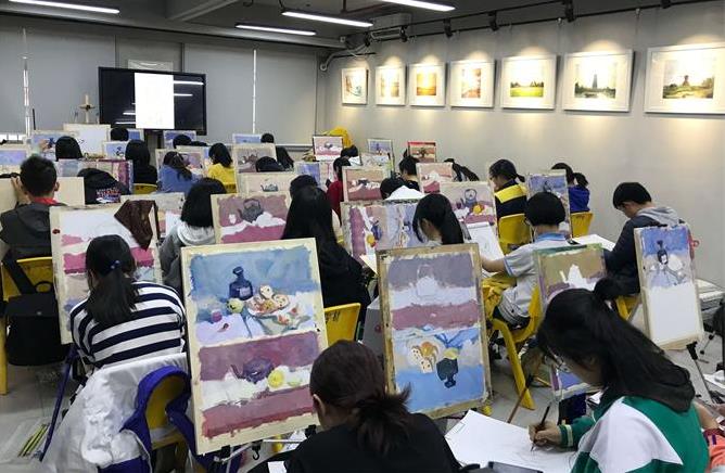 广州暑假画画培训班多少钱？